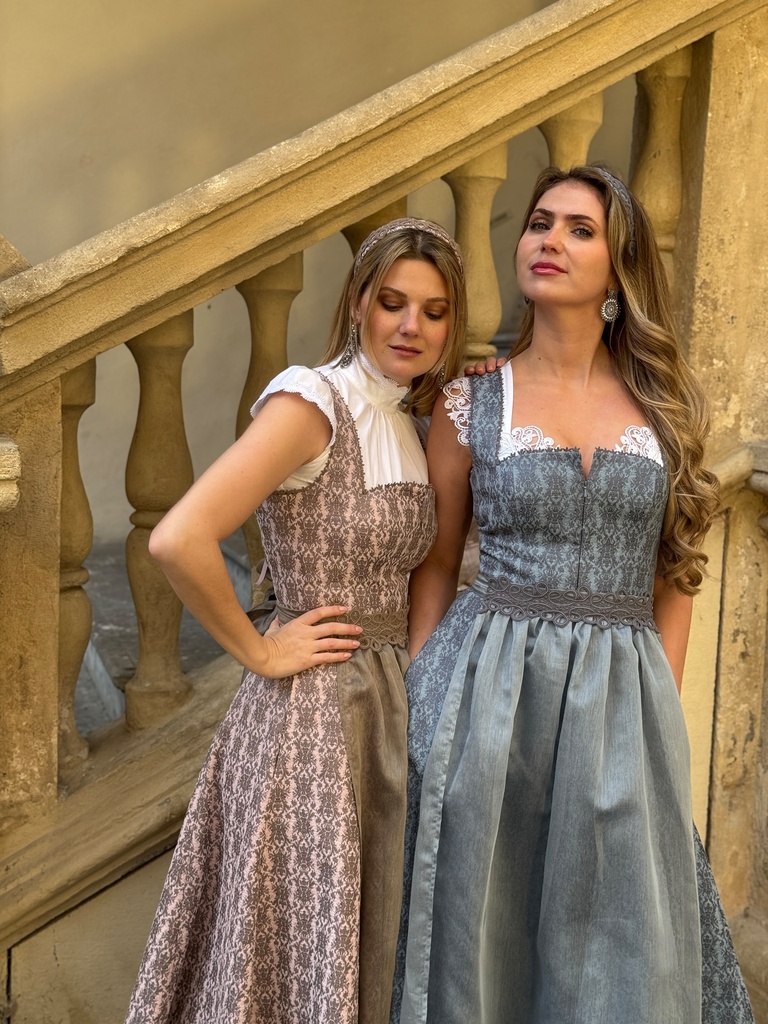 Dirndl-Kombi Mina in himmel