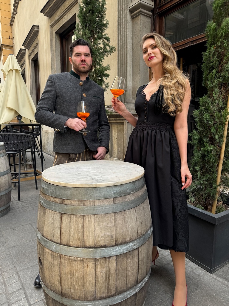 Dirndl-Kombi Helene in schwarz