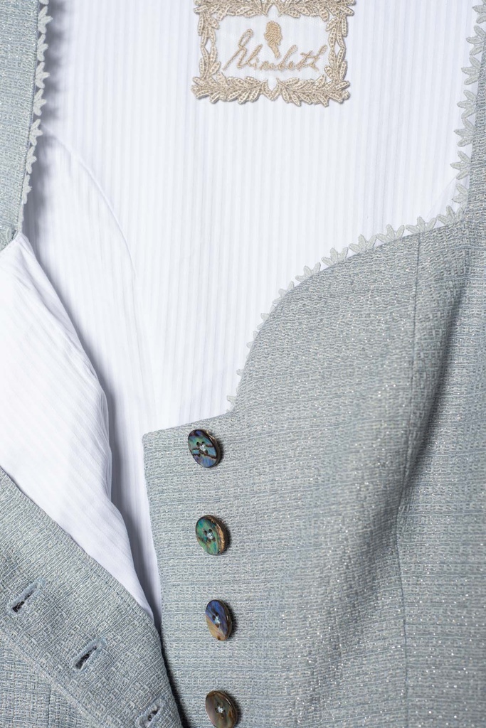 Dirndlkombi Emma in quelle