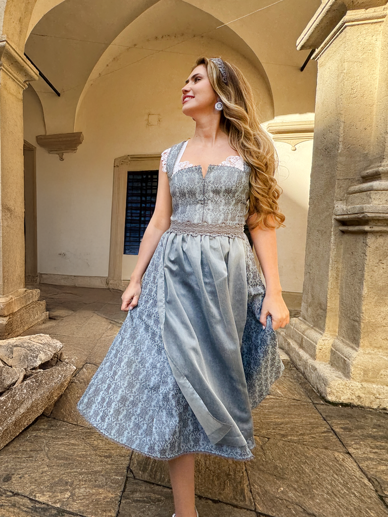 Dirndl-Kombi Mina in himmel